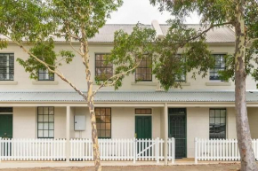 Modern Heritage Home Stunning Bridge Views, Sydney
